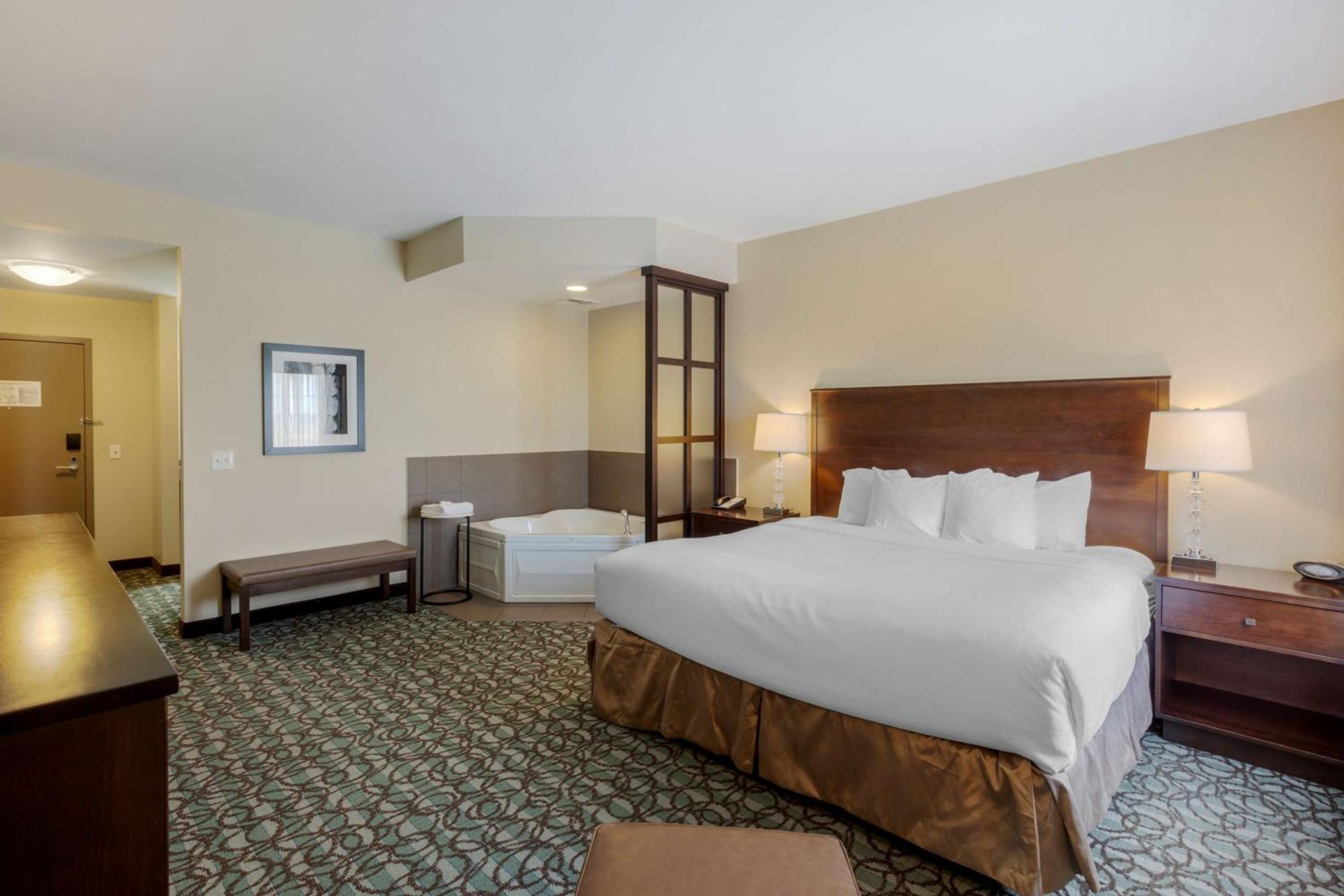 Best Western Plus Walkerton Hotel & Conference Centre Exterior foto